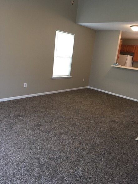 Building Photo - 5339 Ponderosa St.