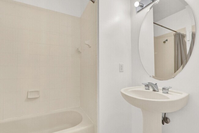 Building Photo - 8020 Carnoustie Pl