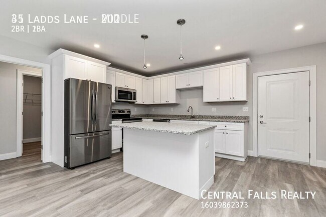 Building Photo - 35 Ladds Ln