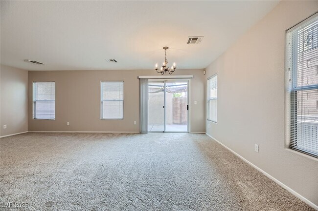 Building Photo - 535 Primrose Hill Ave