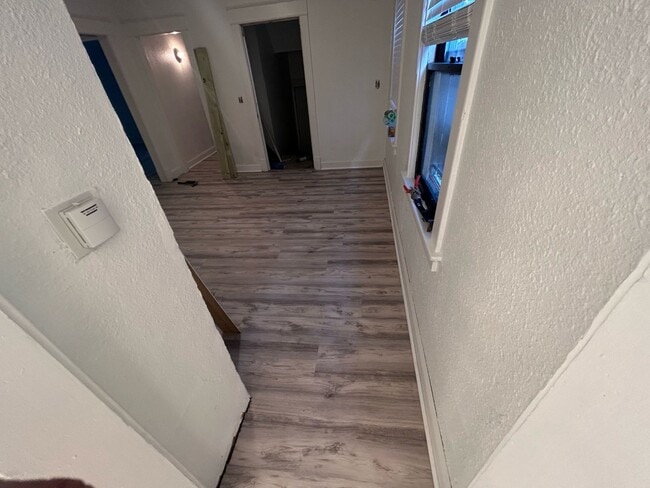 Building Photo - Remodeled 5 Bedroom 1 Bath Single Family Home