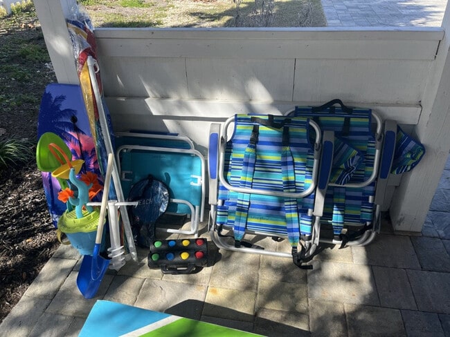 Building Photo - 22103 Lakeview Dr