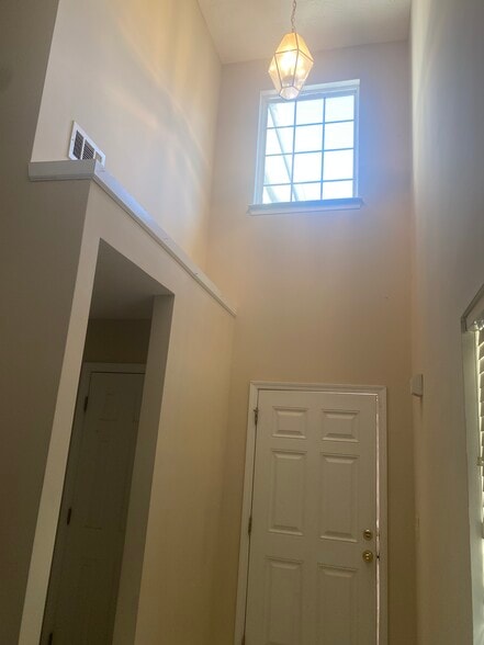 Building Photo - 188 Rankin Cir