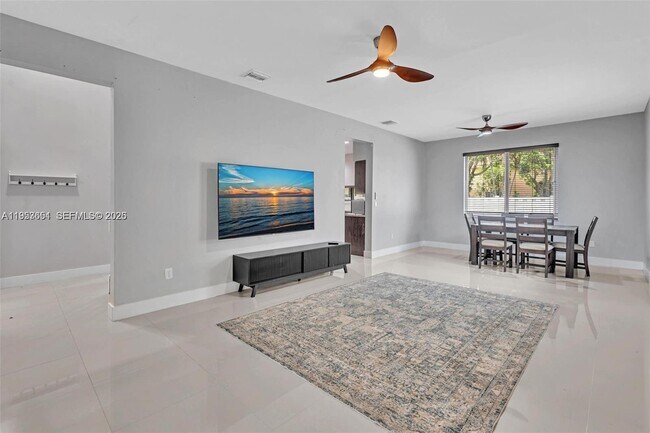 Building Photo - 10301 Panama St