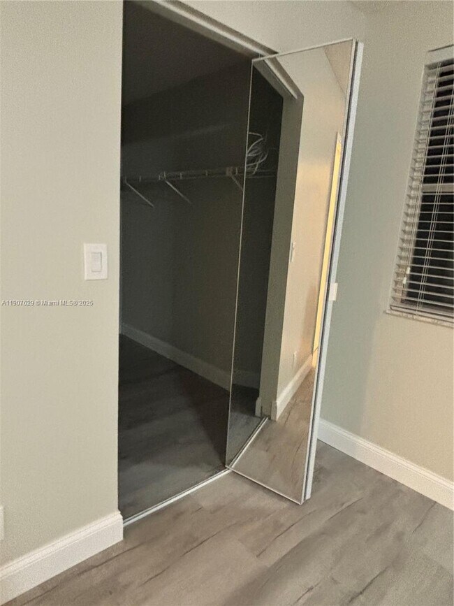 Building Photo - 2661 Huron Way