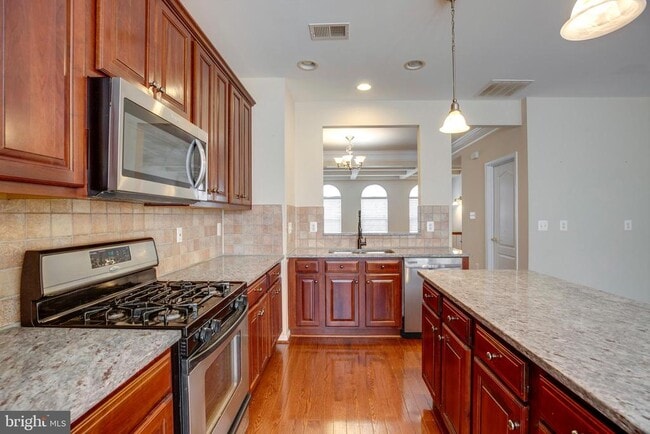 Building Photo - 4527 English Holly Dr