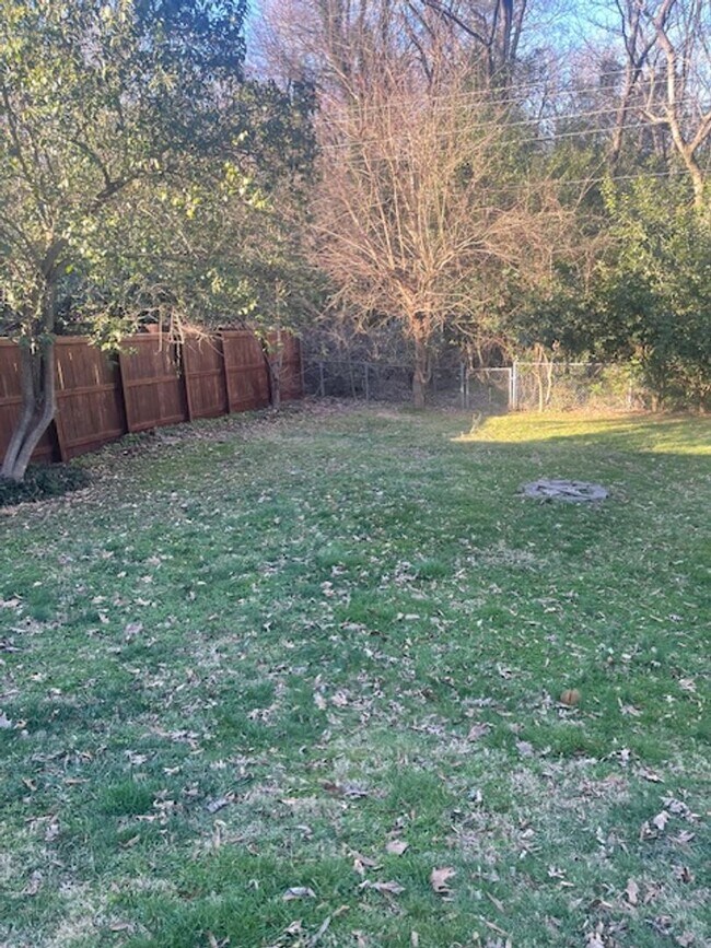 Building Photo - Split level 4 bedroom in Madison Park