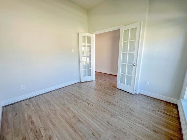 Building Photo - 27150 Grey Fox Run