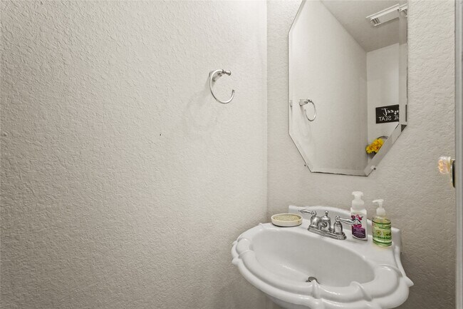 Building Photo - 17902 Sunshine Trace Ln
