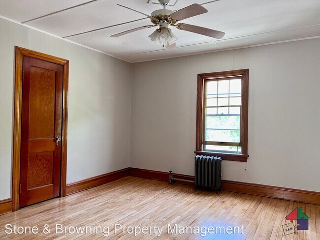 Building Photo - 3 br, 1.5 bath House - 83 South Main St.