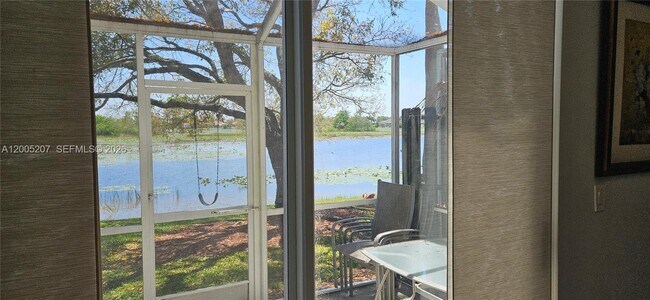 Building Photo - 1844 Salerno Cir