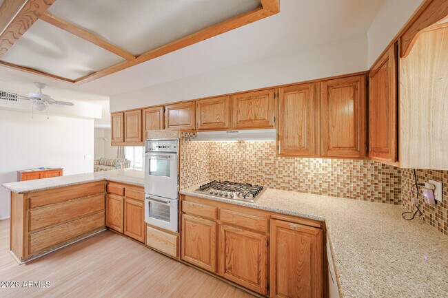 Building Photo - 9821 N 110th Ave