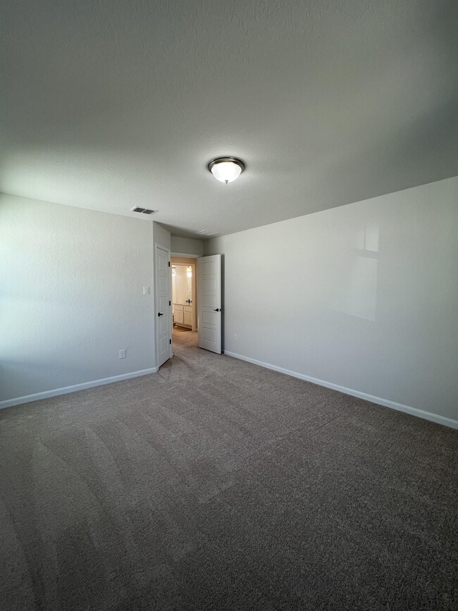 Building Photo - 16630 Daylight Ln