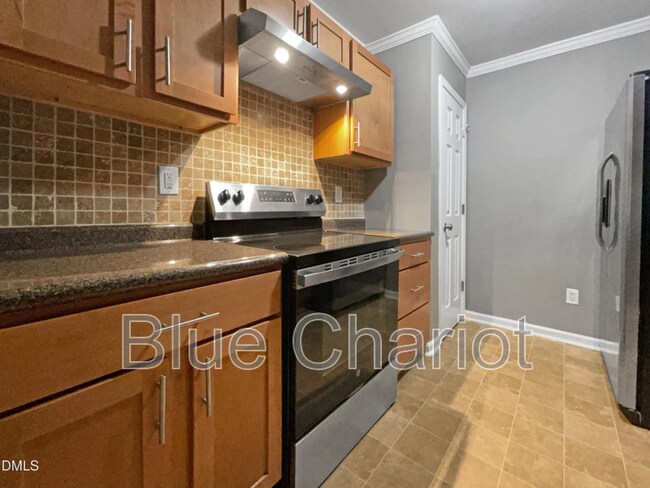 Building Photo - 311 Burnette St