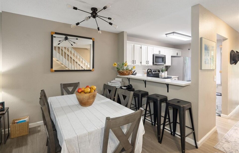 Dining room - 10587 W Maplewood Dr