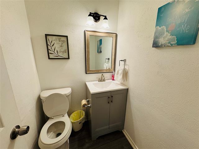 Building Photo - 5612 Marina Dr