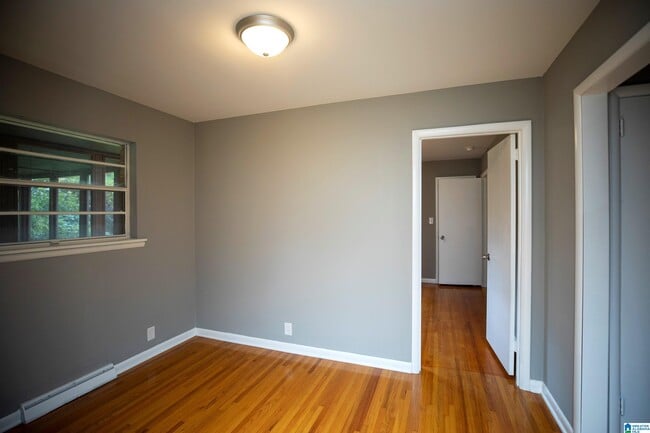 Building Photo - 729 Heflin Ave E