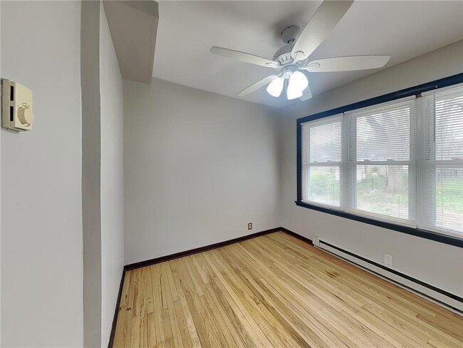 Building Photo - 7330 N Irving Ave
