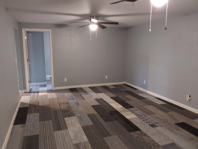 Building Photo - 2201 12th St