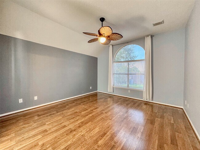 Building Photo - 3506 Deerbrook Ct