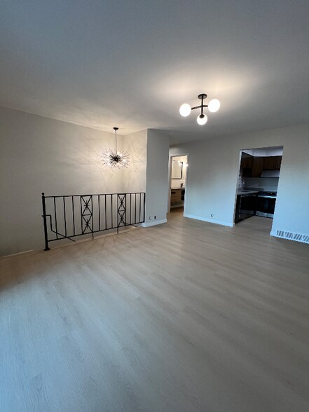 Building Photo - 3193 S Young Haven Cir
