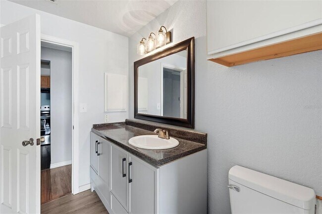 Building Photo - 3702 Palm Desert Ln