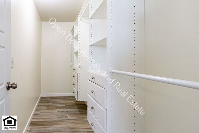 Building Photo - 3420 S 1075 E