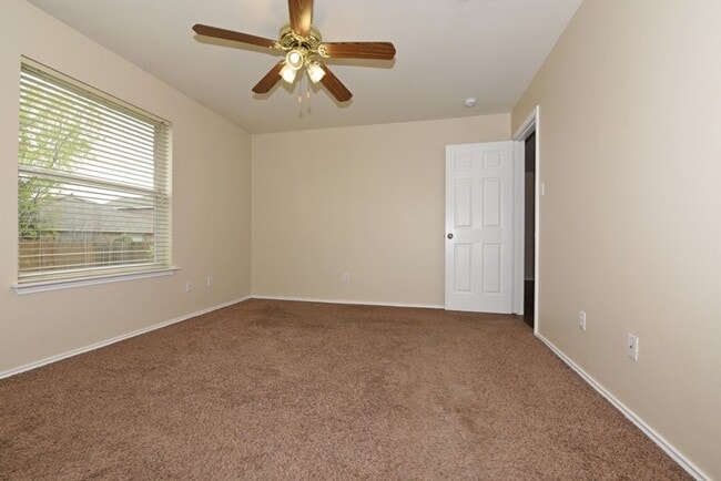 Building Photo - FRESHLY PAINTED  | ONE STORY  |  OPEN CONCEPT  |  GREAT LOCATION: 1604 & SHAENFIELD