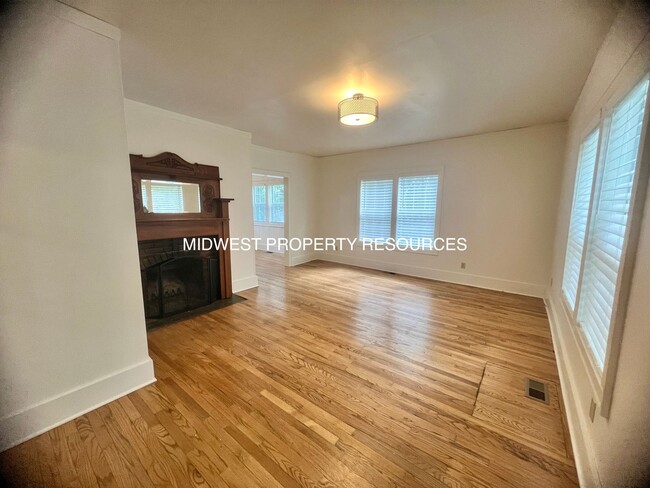 Building Photo - Amazing 4 Bedroom Home!
