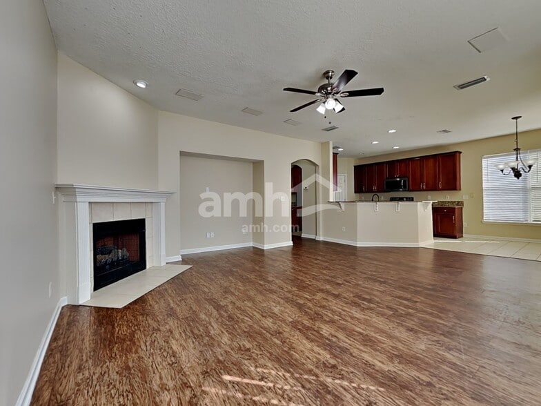 Building Photo - 1555 Tawny Marsh Ct