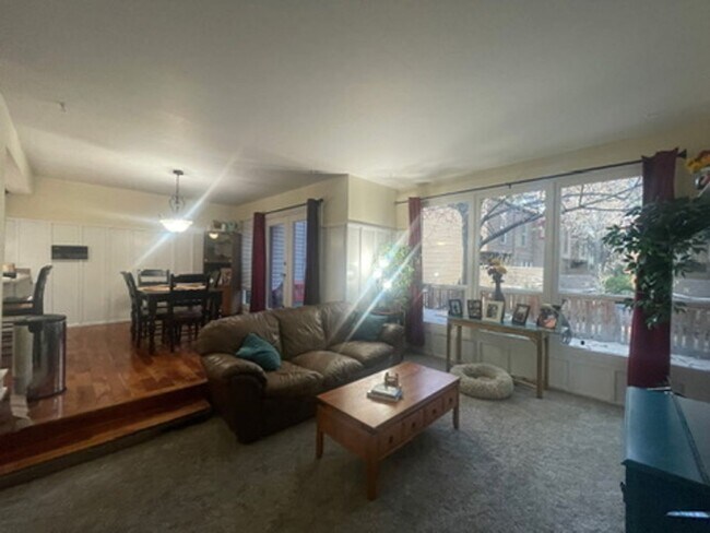 Building Photo - 3 Bedroom Townhouse Minutes from Canyons