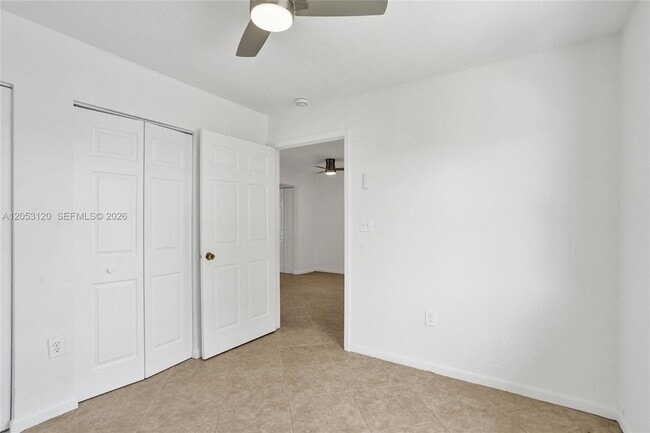 Building Photo - 2120-2122 Thomas Street Unit 2122