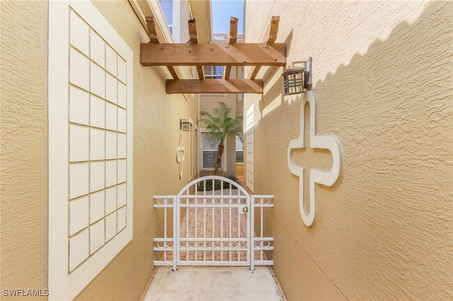 Primary Photo - 20150 Seagrove St