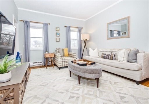 Building Photo - 370 Bunker Hill St