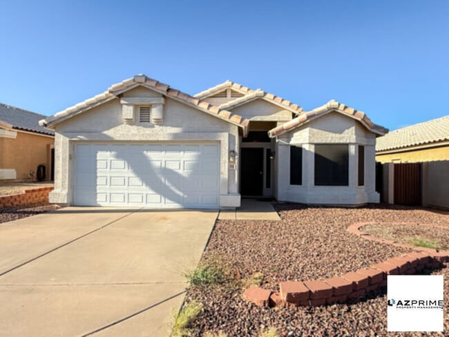 Building Photo - Gorgeous 3/2 Phoenix House - Vaulted Ceili...