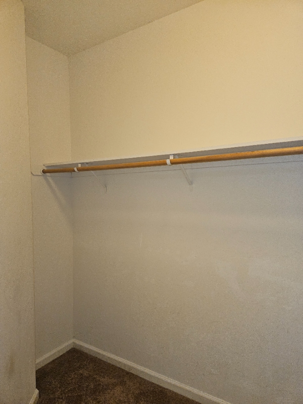 Building Photo - 2908 S Oakhurst Ct