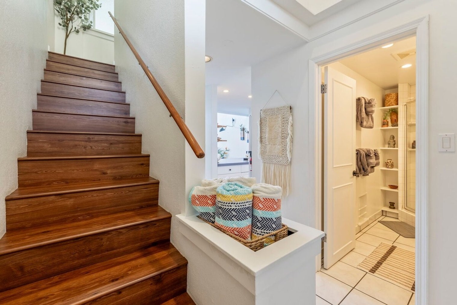 Building Photo - 1299 Uluniu Rd