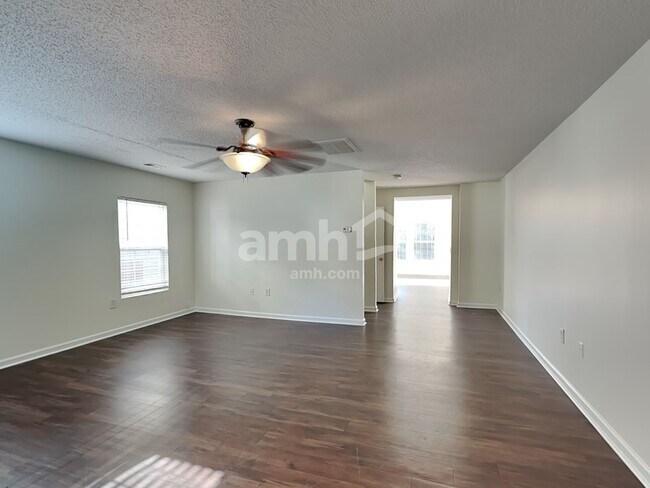 Building Photo - 4426 Red Hook Rd