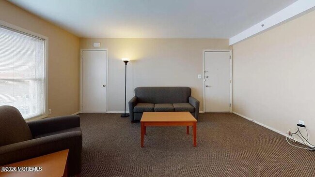 Building Photo - 590 Ocean Ave N