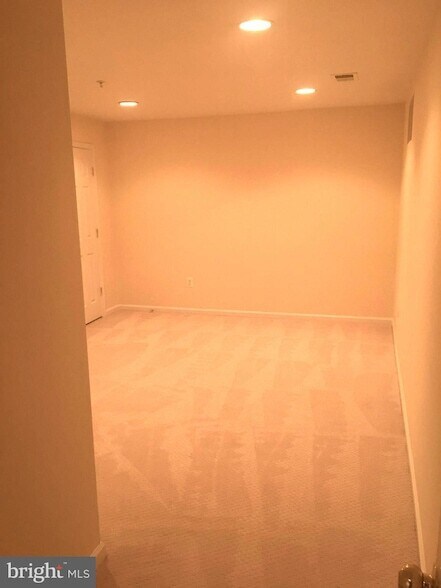 Building Photo - 12910 Belle Meade Trace