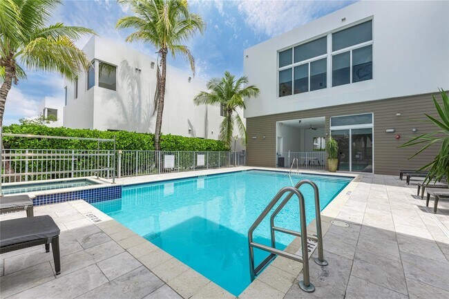 Building Photo - 7515 NW 99th Ave