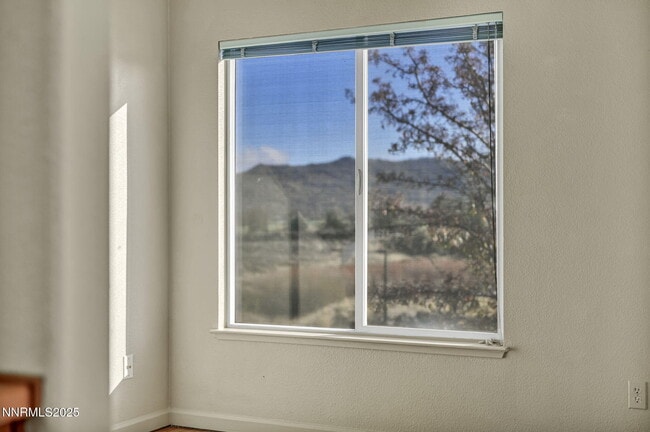 Building Photo - 9250 Lone Wolf Cir