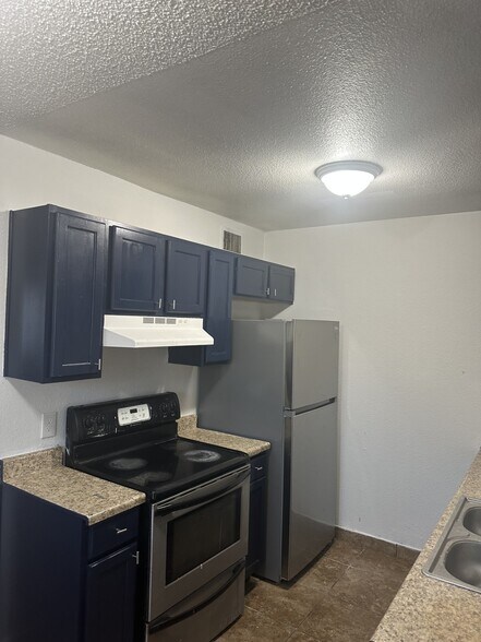 Primary Photo - 2321 Ellis St