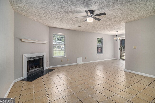 Building Photo - 5913 Summerglen Ln