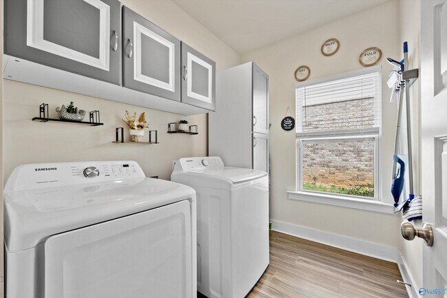 Building Photo - 145 Chesire Cv Ln