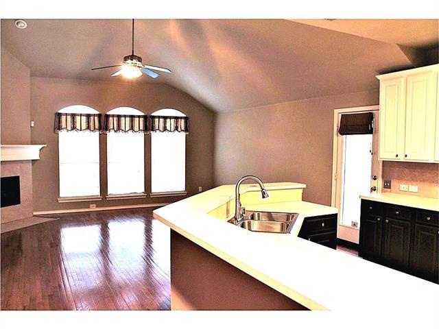 Building Photo - 6401 Sidney Ln