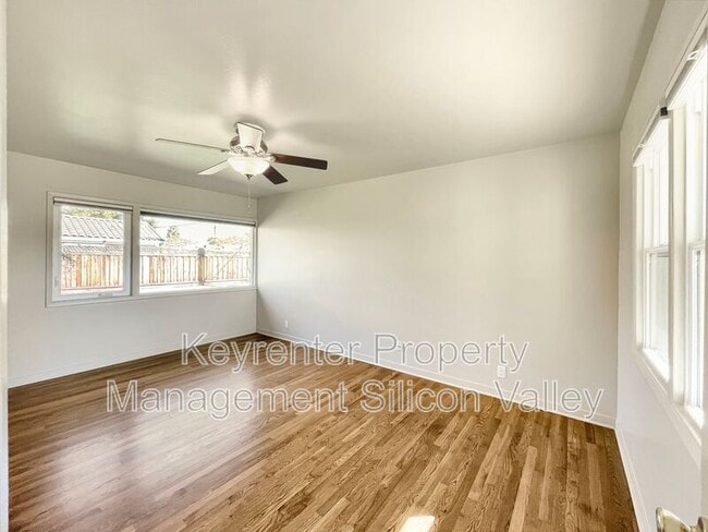 Building Photo - 795 Viader Ct