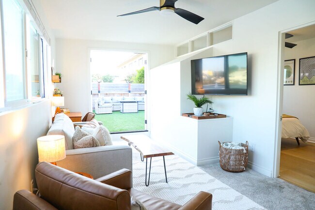 Primary Photo - 1773 Torrance St