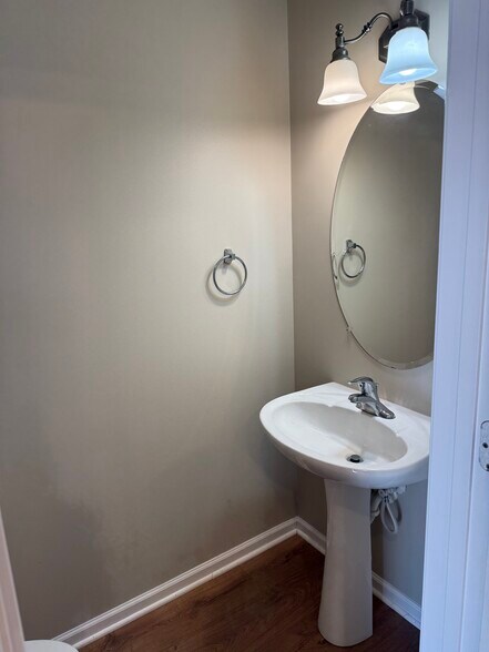 Building Photo - 2028 Shaylin Loop