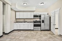 Building Photo - 8036 Mattox Ave